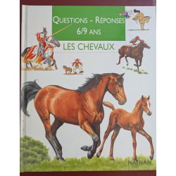 LIVRE ILLUSTRE LES CHEVAUX...