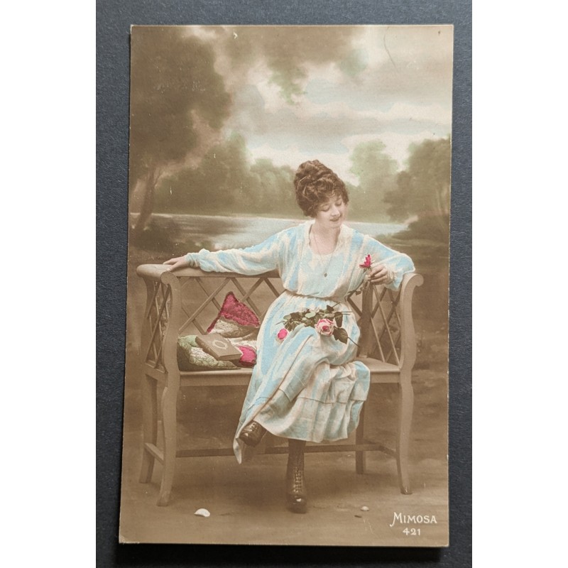 CARTE POSTALE CPA FRANCE FEMME FLEURS OLD CARD 0076