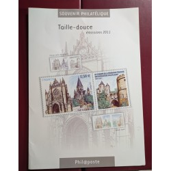 DOCUMENT TIMBRES ET BLOCS 2011 EMISSIONS 1° JOUR SOUVENIR PHILATELIQUE TB