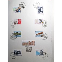 DOCUMENT TIMBRES ET BLOCS 2011 EMISSIONS 1° JOUR SOUVENIR PHILATELIQUE TB
